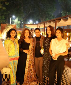 Vandana Sajnani Instagram - Hosted the beautiful launch of the spectacular @bayroutedining ❤️.
An experience of the finest Turkish and Lebanese food , clearly the best in the country. The interiors and the decor along with the lighting takes you back to a beautiful old world Mediterranean charm ❤️.
The food is a gastronomical delight with the most healthiest options one could imagine. 
The lovely evening was attended by so many lovely people and each one had personally shared their memorable experience. The live music set the perfect ambience . It was truly a perfect day ‘Womens day’ where my dear @jaspinder_narula ji the amazing singer who recently won the Padmashri award , impromptu sang a few songs for us, joined in by @shwetapandit7 who too sang a couple of songs in her lovely voice  from the olden golden era. 
Sometimes an evening just flows towards perfection. 
And this was one of it ❤️.
And now Bayroute is at the hub NESCO in goregaon .. So all you lovely suburbanites what u waiting for 💝.
Go book a table soon and soak in the vibe . .
Thankyou all who came even on the busiest day in the city with tons of events lined up. Means a lot ❤️.
Big hug.. 
In this post - 
@iridhidogra you looked stunning n I’m so glad u and ur family enjoyed it❤️.
My stunning friend  @urvashiamrrahs , my darling @lostboyjourney , the beautiful people  @barkhasengupta @omkarkapoor @ashishsharma02 @rohitkverma @anupamavarmaofficial @hunarhale @tanya_satish @rajivroda @priyankaramsay @umeshpherwani @rinka_2610 @kavittasinghrana , Rakesh and Tanya Kothari , @surbhishweta @winnie1686 and Ofcourse my family @rajesh_khattar @madhusajnani @kabirluthria @dineshsajnani ❤️.
.
.📸 @_rahul_dyno