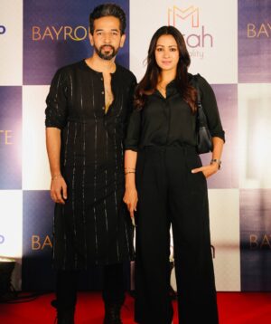 Vandana Sajnani Instagram - Hosted the beautiful launch of the spectacular @bayroutedining ❤️.
An experience of the finest Turkish and Lebanese food , clearly the best in the country. The interiors and the decor along with the lighting takes you back to a beautiful old world Mediterranean charm ❤️.
The food is a gastronomical delight with the most healthiest options one could imagine. 
The lovely evening was attended by so many lovely people and each one had personally shared their memorable experience. The live music set the perfect ambience . It was truly a perfect day ‘Womens day’ where my dear @jaspinder_narula ji the amazing singer who recently won the Padmashri award , impromptu sang a few songs for us, joined in by @shwetapandit7 who too sang a couple of songs in her lovely voice  from the olden golden era. 
Sometimes an evening just flows towards perfection. 
And this was one of it ❤️.
And now Bayroute is at the hub NESCO in goregaon .. So all you lovely suburbanites what u waiting for 💝.
Go book a table soon and soak in the vibe . .
Thankyou all who came even on the busiest day in the city with tons of events lined up. Means a lot ❤️.
Big hug.. 
In this post - 
@iridhidogra you looked stunning n I’m so glad u and ur family enjoyed it❤️.
My stunning friend  @urvashiamrrahs , my darling @lostboyjourney , the beautiful people  @barkhasengupta @omkarkapoor @ashishsharma02 @rohitkverma @anupamavarmaofficial @hunarhale @tanya_satish @rajivroda @priyankaramsay @umeshpherwani @rinka_2610 @kavittasinghrana , Rakesh and Tanya Kothari , @surbhishweta @winnie1686 and Ofcourse my family @rajesh_khattar @madhusajnani @kabirluthria @dineshsajnani ❤️.
.
.📸 @_rahul_dyno