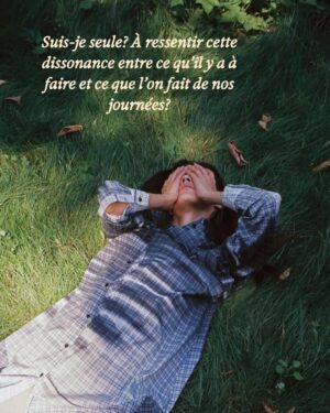 Vanessa Pilon Instagram - Le seul contenu que j’ai réussi à publier depuis longtemps. Est-ce que d’autres gens se sentent comme moi? Figé.e devant l’absurde? Coupable d’être de moins en moins capable de suivre la cadence imposée par le capitalisme? Ou c’est juste encore moi qui ressens toute très fort et qui overthink toute?  P.S. J’écris tout ça clouée au lit pis fiévreuse, à la fin de mon cycle. Je vais peut-être me sentir top shape dans quelques jours et rire de mon intensité du moment. À suivre!