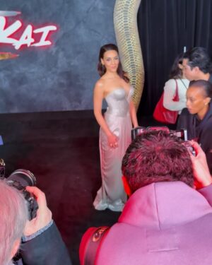Vanessa Rubio Instagram - Remember you are a Goddess and you deserve the best. Never forget that 🤍 This exquisite dress by @marialuciahohanofficial 
@marialucianhohan24 was perfectly aligned with me to celebrate the @cobrakaiseries final premiere. This serendipitous role of Carmen is very much connected in my heart to my mother, who is in the Heavenly realms. I felt her grace all throughout filming of the series, and in all the epic celebration. Here’s to the Goddess path 🤍🌹🤍