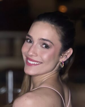 Vanessa Silva Sperka Instagram - Noche romántica💓✨ @FashionNova