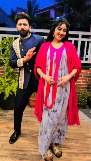 Varsha Priyadarshini Instagram - Odia film veteran actors respected Saraswati devi & @arabinda_sarangi_jeje