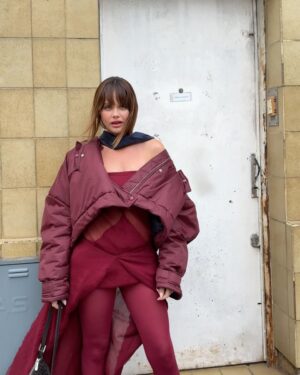 Victoria Saravia Instagram - @es.gone en la Calle  #bafweekoficial
Beauty @carolhmakeup 
Hair @conradoereyra 
Content & partener in crime @piapolonuer