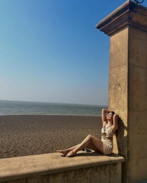 Viddhi Giri Instagram - Weekend escape at @pravegbeachresortdaman 🏖️ 
.
#weekendgetaway #summerlovein #goodvibes