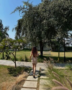 Viddhi Giri Instagram - Weekend escape at @pravegbeachresortdaman 🏖️ 
.
#weekendgetaway #summerlovein #goodvibes