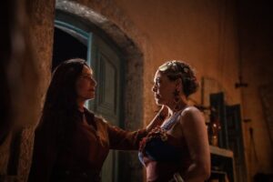 Virginia Cavendish Instagram - Eu sei que vocês amam bastidores, então hoje é com ela: Clara Bela… ou seria Clora Bola? 😂🎬

Contracenar com a @fabiulaa foi uma alegria e privilégio. 

O Auto da Compadecida 2 já chegou no @primevideobr! Agora dá pra assistir e reassistir quantas vezes quiser!

Corre lá, dá o play e depois me conta o que achou dessas duas!!! 

#OAutoDaCompadecida2 #PrimeVideo #ClarabelaERosinha #NaoSeiSoSeiQueFoiAssim #CinemaBrasileiro #filme #comedia #virginiacavendish #h2ofilms