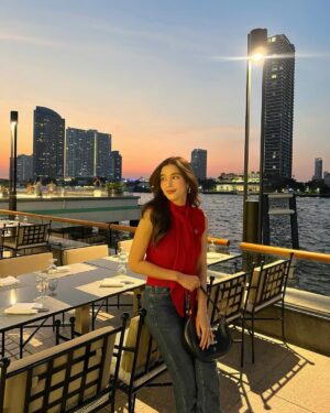 Wannarot Sonthichai Instagram - 🌅 𝑠𝑢𝑛𝑠𝑒𝑡 𝑤𝑖𝑡ℎ 𝑦𝑜𝑢：）
𝑃ℎ𝑜𝑡𝑜 𝑏𝑦 𝑏𝑎𝑏𝑖𝑒 