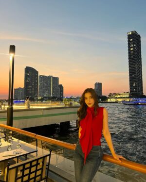 Wannarot Sonthichai Instagram - 🌅 𝑠𝑢𝑛𝑠𝑒𝑡 𝑤𝑖𝑡ℎ 𝑦𝑜𝑢：）
𝑃ℎ𝑜𝑡𝑜 𝑏𝑦 𝑏𝑎𝑏𝑖𝑒 
