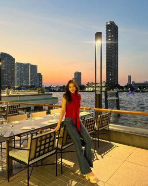 Wannarot Sonthichai Instagram - 🌅 𝑠𝑢𝑛𝑠𝑒𝑡 𝑤𝑖𝑡ℎ 𝑦𝑜𝑢：）
𝑃ℎ𝑜𝑡𝑜 𝑏𝑦 𝑏𝑎𝑏𝑖𝑒 
