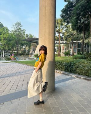 Warisara Jitpreedasakul Instagram - #happymondays เข้าโรงแย้วววว💛!
กิมจิ จิดาภา เปิดเครื่องพร้อมด่าแล้วค่ะะะ55555555

หนังเรื่องที่2ในชีวิตของเบล ขอบคุณพี่ก่อ @penkor และพี่ๆทุกคนที่ชวนนุมาเล่นหนังเรื่องนี้ เป็นประสบการณ์ที่ดีมากๆในชีวิตนุ ขอบคุณพี่ๆนักแสดงทุกคนและพี่ๆทีมงานคุณภาพทุกคนที่ทำงานกันอย่างขันแข็ง พี่ๆเก่งมากกกก ดีใจและภูมิใจมากๆที่ได้มาเล่นหนังเรื่องนี้ ทุกคนทุ่มสุดตัวโก่งงงมาก5555555 ฝากหนังเรื่องนี้ไว้กับทุกคนด้วยนะค้าบบ เชื่อว่าจะเป็นหนังที่ให้อะไรทุกคนหลังดูจบแน่นอน และเตรียมปอดมาด้วย เพราะขำปอดโยกกันแน่นอน52515255251 

ปล.ดูหนังเรื่องนี้ที่ไหนไม่สนุกเท่าดูในโรงงง!!! ไปจ้าา ปอดโยกกันจ้าาาาา5252552525252552 // ขำแบบGen Z