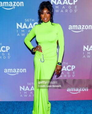 Wendy Osefo Instagram - 2025 NAACP IMAGE AWARD NOMINEE 🍐✨

Hair: @touchedbytj_ 
Makeup: @basedkenken 
Dress: @silviatcherassi 
📸: @shaunandru