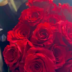 Wendy Osefo Instagram - Let’s grab dinner out of the country is indeed a love language. Our 16th Valentine’s Day together and you continue to raise the bar. I love you deep 🌹🌹