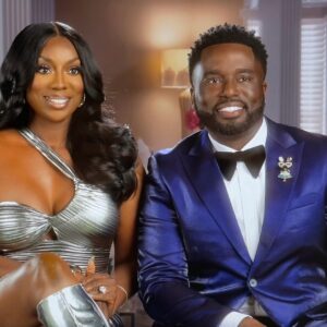 Wendy Osefo Instagram - Ending Season 9 with a smile! Tune into @bravotv tonight at 8PM for the #RHOP Season finale #TeamOsefo 

Makeup: @already_perfect 
Hair: @king_carter90 
Suit: @timmyajulo
