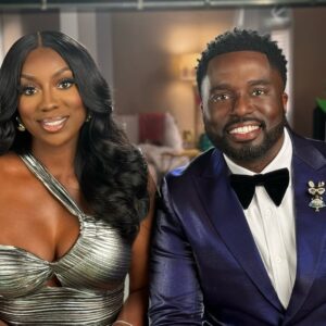 Wendy Osefo Instagram - Ending Season 9 with a smile! Tune into @bravotv tonight at 8PM for the #RHOP Season finale #TeamOsefo 

Makeup: @already_perfect 
Hair: @king_carter90 
Suit: @timmyajulo