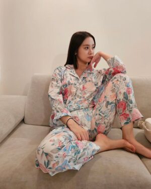 Woo Hye-rim Instagram - my little "son" shine ☀️🌸💓🥰😍❤️🎉😴🥹🥲🫠💦👼🤍😪😭😖🤡💕