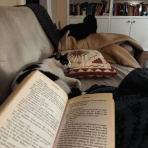 Yasemin Kay Allen Instagram - Cosy 🙏