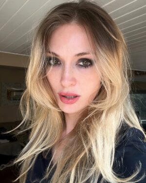 Yasemin Kay Allen Instagram - 