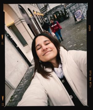 Yashaswini Dayama Instagram - 🎞️🇨🇭