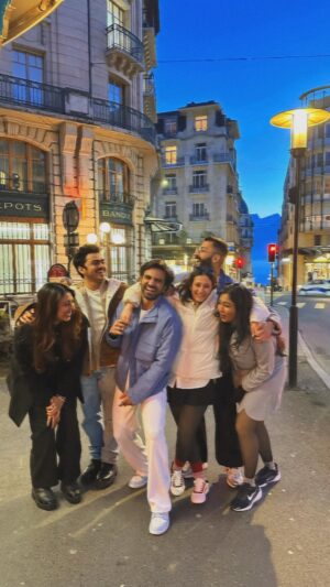 Yashaswini Dayama Instagram - When in Switzerland! You obviously obviously have to do this !!! ❤️❤️
.
.
.
.
#reelitfeelit #love #travel #srk #srkfan #perfect #switzerland #instagood #instadaily