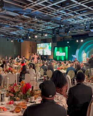 Yaya DaCosta Instagram - Essence Magazine’s Black Women in Hollywood annual awards ceremony felt like a powerful vortex of sisterhood. So grateful.

1. @sterlingpics
2. @nikondon
3. “”
4. “”
5. @sterlingpics
6. “”
7. @cynthiaerivo ‘s speech was a gift.
8. @teyanataylor gave a beautiful toast
9. The Artist said it 💦 
10. @chioma (hair) and @meccadickerson (makeup) getting me right and indulging my shenanigans 
11. Pisces new moon facts @zodi_am 
12. In gorgeous company in @essence ‘s room full of beautiful, exquisitely melanated artists and changemakers. So honored!
13. “Walk!” they demanded 🤣
14. Thank you, Laverne for showing me the nostalgic, epic 1983 jet magazine cover that my look reminded you of. 
15. The Queen iman

Life is short. Wear the crown.