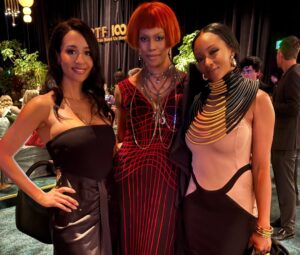 Yaya DaCosta Instagram - Friend: “You look like you’re wearing a neck brace. Where did you get that thing?”
Me: “You can’t get it. You need a prescription.”
@alekseiarcher 
🤣
Thanks for having us, @mptf !!