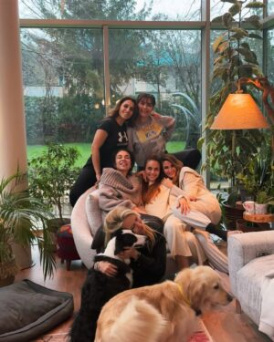 Yeşim Ceren Bozoğlu Instagram - Günümü güzelleştirenler,canlarım 🥰❤️