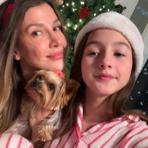 Yelena Maciel Instagram - 🎄FELIZ NAVIDAD PARA TODOS… LOS QUEREMOS 🎄