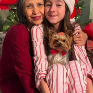 Yelena Maciel Instagram - 🎄FELIZ NAVIDAD PARA TODOS… LOS QUEREMOS 🎄