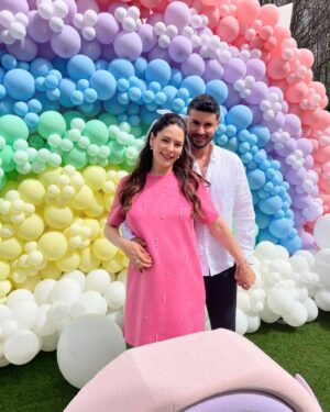 Yildiz Cagri Atiksoy Instagram - Kızımın hayattaki en büyük şansı .. 🤍 
Şansımız 🪐🧿👨‍👩‍👧 
#Şükür 🙏🏻