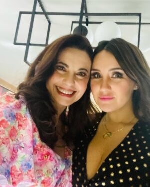 Yolanda Ventura Instagram - Nosotras … MUJERES 💜💜💜💛💜💜💜 #yolandaventura #fichaamarilla #mujer #diadelamujer #8M