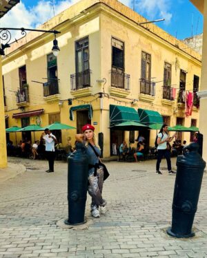 Yonca Evcimik Instagram - Küba gezisinden kalanlar 🍀 2. Bölüm #cuba #küba