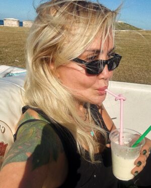 Yonca Evcimik Instagram - Küba gezisinden kalanlar 🍀 1. Bölüm #cuba #küba