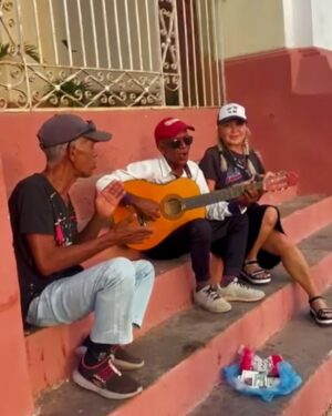 Yonca Evcimik Instagram - Küba gezisinden kalanlar 🍀 2. Bölüm #cuba #küba