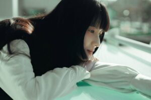 Yu Han Lien Instagram - 山羌閱覽室podcast 
在每週三持續陪伴大家
來到了2025年
大家開工的心情漸漸被喚醒了嗎
新的一年有什麼新的願望嗎
一起帶著大大小小的心願前進吧

EP.178｜不要活得太理所當然《加法斷捨離：每天添加一樣東西，在100天之後所學到的100件事》
🔍Apple Podcast → https://reurl.cc/r3Vpg1
🔍SoundOn → https://reurl.cc/aZDQNG
🔍Spotify → https://reurl.cc/r3VpQE
🔍KKBOX → https://reurl.cc/KdoZbm

攝影 / @yiiiiiiann 
服裝/ @pengran_studio