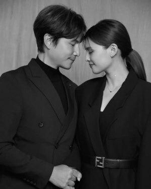 Yu-Tung Hsia Instagram - 感謝老婆這兩天寫的文章，不管是文字內容，或是大家看到公佈喜訊一家三口照片的創意和想法，都是宇童先提出，跟我討論後決定的！
我很謝謝她的創意跟想法，就跟平時相處一樣總是能讓我眼睛為之一亮！
也希望我們的照片能傳遞美好的意義。

雖然一登記完就要出外景三天，但心情一直都還是不錯的！因為內心終於有了「安定下來」的踏實感，也真正感受到「家」的存在。其實，在公佈結婚消息之前，心裡難免有些忐忑，畢竟身為公眾人物，哪怕只是單純分享幸福與喜悅，也可能被放大檢視。
不過童協相知相惜了六年，也總算是走到這一步了，心裡有著滿滿的感動，和前所未有的開心！

雖然宇童自己可能沒感覺，但她一直以來都給了我無形的力量。我常對朋友說：「她是全世界最懂我的人！她救了我，是徹底地拯救了我的靈魂！」這句話或許聽起來有些誇張，但卻是我內心最真實的感受，是無可取代的情感。

還記得我曾寫過的一句話嗎？
「能有一個懂你的人在身邊，陪你走遍世界，便是人生最美好的事。」
是的，這就是最純粹的幸福，也是最美好的感受！

真心的謝謝孫太太給予我的一切，接下來的下半輩子 我會努力的為這個家擋風遮雨，拼命守護好這個家！朝「世界上最幸福的家庭」邁進！謝謝大家給予我們的祝福！我們也會努力將這些祝福轉換成幸福 且正向的能量，分享給大家！再次 感謝！

孫協志  夏宇童