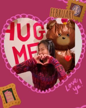 Yuri Tsunematsu Instagram - 🍫🩷🍩❤️🍫
2月生まれの方！
お誕生日おめでとうございます✨
皆さんにとって素敵な一年になりますように‼️

ダイソーでゲットした大きなクマのバルーン🧸
可愛すぎませんか！思ったより大きかった！！
バレンタインシーズンに向けて早速飾りました🍫❤️

今月は寒い場所に行くので風邪をひかないように温かくして頑張ります！
最近は花粉も始まってきましたね🤧
アレルギー持ちの方、一緒に頑張りましょう…！

今月もよろしくお願いします❣️

#ツネからの誕生日動画