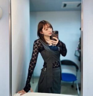 Yuuri Ota Instagram - 友人のバースデーイベントのゲストに呼んでいただいたので、いつ着ようか楽しみにしていた洋服を解禁❄️
■インナー @yae_tokyo_ 
■セットアップ @musubore_official 
どちらもおしゃれな @chikatetu が教えてくれたブランドさん！
ちかてつありがと〜^_^