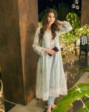 Zainab Shabbir Instagram - Thanks a bunch for the lovely Suhoor ♥️
@sejaabd 
@jerjeesseja 

.
.
.
.
.
.
.
.
.
.
.
.
Outfit by @hufsahstudio