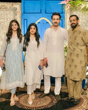 Zainab Shabbir Instagram - Thanks a bunch for the lovely Suhoor ♥️
@sejaabd 
@jerjeesseja 

.
.
.
.
.
.
.
.
.
.
.
.
Outfit by @hufsahstudio