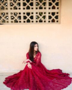 Actress Zainab Shabbir HD Photos and Wallpapers June 2024