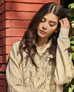 Actress Zainab Shabbir HD Photos and Wallpapers March 2025