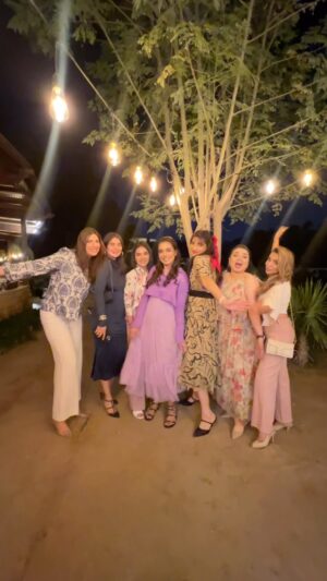 Zhalay Sarhadi Instagram - Surround yourself with people who match your ———! 
Fill in the blank in the comment section below!

-
Also we shall bend the trend to suit ourselves !!! 

@manshapasha @imareebahabib @beenishparvez_official @faizasaleem90 
@amnazahidahmed 

#birthdayparty #birthdayreels #zhalay #zhalaysarhadi #manshapasha