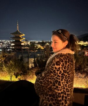 Zhong Chuxi Instagram - 🐆🍸