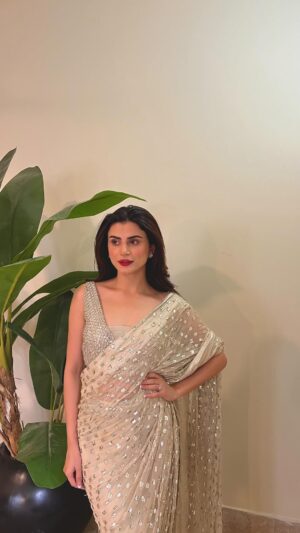 Zubab Rana Instagram - Forever a saree girl 🪷✨