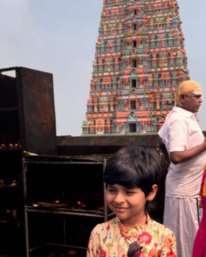 aazhiya sj Instagram - Thaipoosam 🙏🙏🙏🙏

#murugaa #thaipoosam #thiruthani @aazhiya_sj_official @akhilan_sj @dsj_senthil