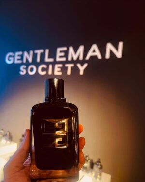 aiana jain Instagram - Glimpses from evening celebrating @givenchybeauty X @sephora_india 
.
.
.
.
.
.
.
.
.
. @moodboard.co @tarzbeauty 
.
. #aianaj #aianajsays #aianajloves #givenchybeauty #makeuplover #givenchyfragrances #indianfashionblogger #indianbeautyblogger #love #find #count #divine #shebang