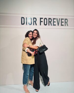 aiana jain Instagram - Takeaways from Dior Beauty x Nykaa masterclass by MUA and Dior Trainer Sarbast Gli @itsserby . Learnt some tricks and got some tips on how to makeup ♥️♥️
Experienced Dior Makeup , tried on the new Rosy Gold which is iconic , found out my Dior foundation shade which now is my cart to get , because I loved the light  texture and coverage .
Can’t wait to using all  tips I learnt that day .
Met a few friends had a lovely lovely evening . Thank you @diorbeauty @mynykaa ♥️
.
. #DIORFOREVER #ROSYGLOW #DIORMAKEUP
.
.
.
.
.
.
.
.
.
.
. #aianaj #aianajsays #aianajloves #aianajstyles #indianbeautyblogger #makeuplover
