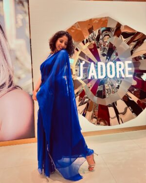aiana jain Instagram - Pulled a 12 year old saree for this evening!
For everyone who saw this saree on my stories and asked where was it from it’s over a decade old custom made chiffon saree , what are chances that I had a blouse that matched it exactly …. !!!! Blue on blue made for a compliment magnet at @tirabeauty store launch at @jioworldplaza which is an absolutely grand store with some of the most luxurious beauty brands from around the world !!!
.
.
.
.
.
. #aianaj #aianajsays #aianajloves #aianajinsaree #sixyardsofelegance #chiffonsaree #sareelover #saree #love #find #count #divine #shebang