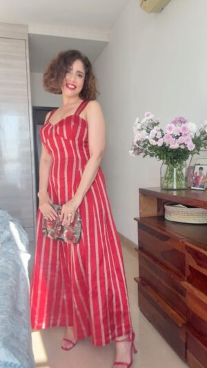 aiana jain Instagram - It’s the season of celebrating love and here’s your sign to get yourself something red because ‘selflove’ ♥️♥️♥️
. Dress : @shopkapaas 
. Footwear : @charleskeithofficial 
. Bag : @accessorizeindiaofficial 
.
.
.
.
.
.
.
.
.
.
. #aianaj #aianajsays #aianajloves #aianajstyles #aianajindress #reddress #valentinesdress #indianfashionblogger #aianajxshopkapaas #love #find #count #divine #shebang