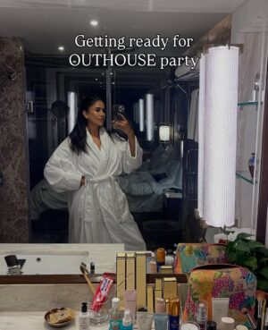 alisha pekha Instagram - What I have been upto! 
🖤
Minute* 
#lifelately #hustleculture #photodump #lifeinpictures #theallyedit